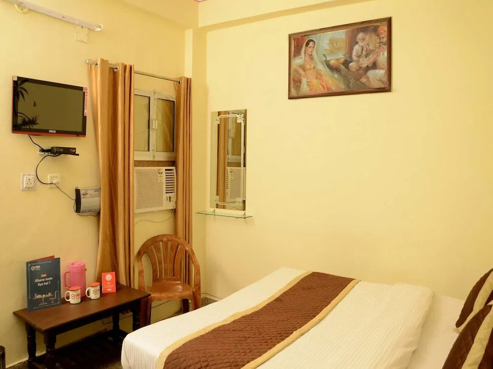 OYO 4033 Hotel Eden Residency