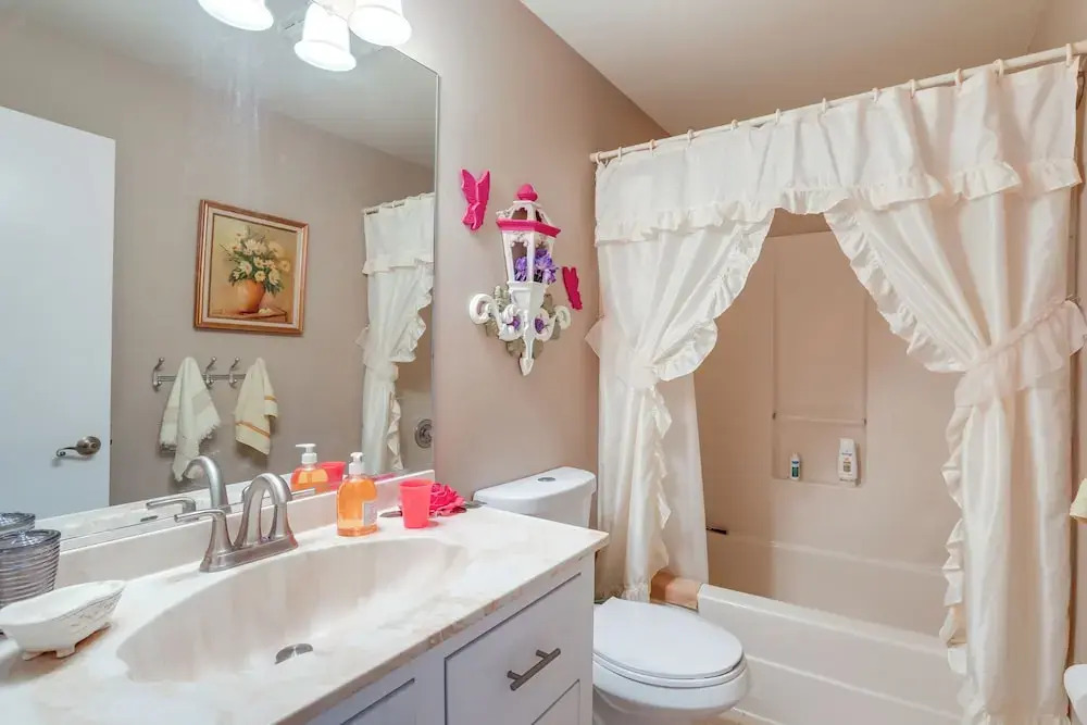 1 Mi To Beach: Eclectic Home In North Cape May!