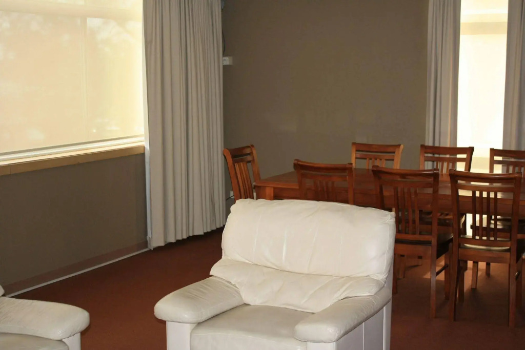 Statesman Hotel