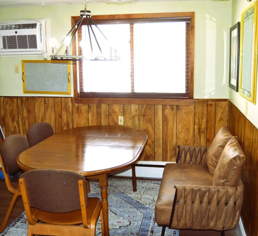 Gather Here 9br, 5BA Group