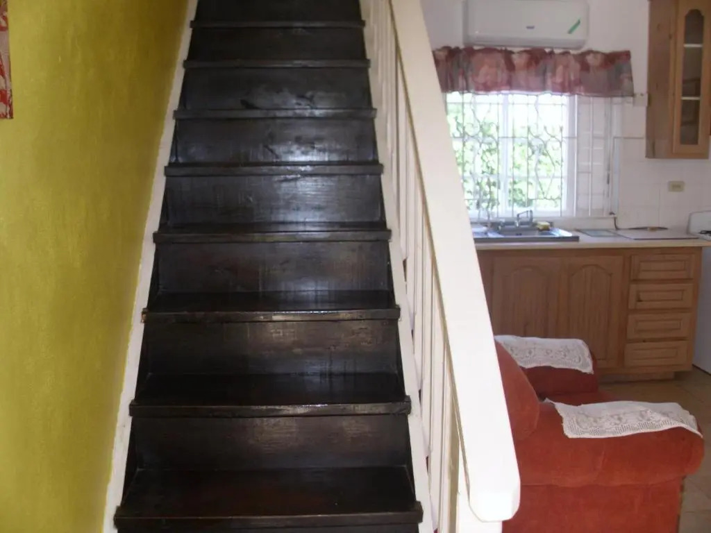 Club Caribbean Court Apartments