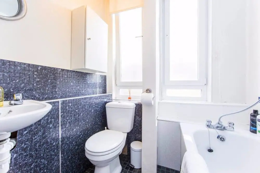 1 Bedroom Flat Near Haymarket