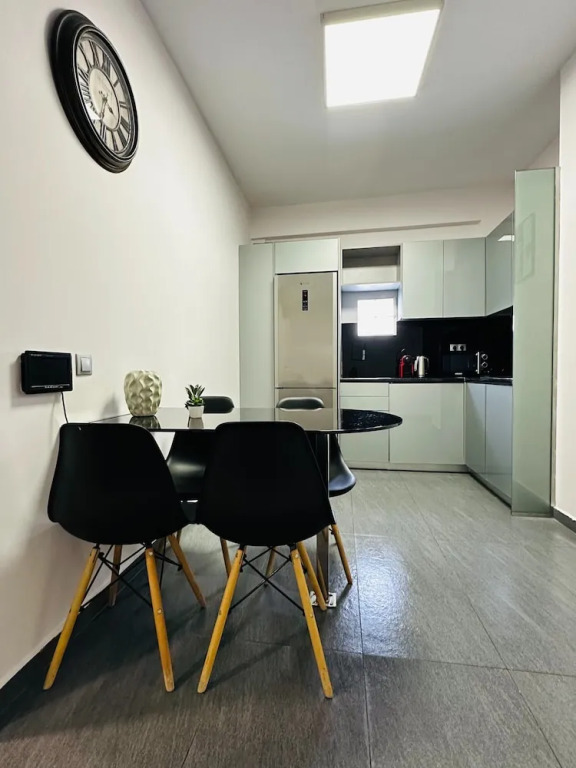 Ermou Downtown Suites by Athens Urban Retreat