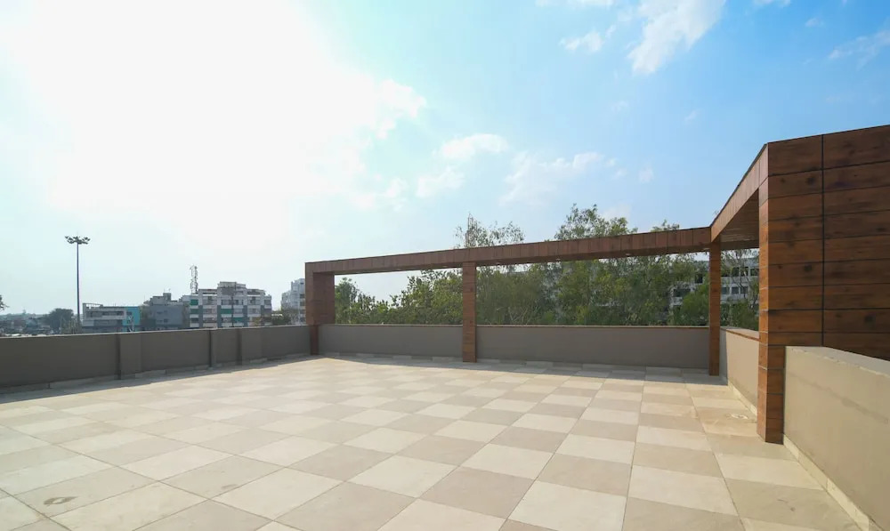 Treebo Avadh Residency