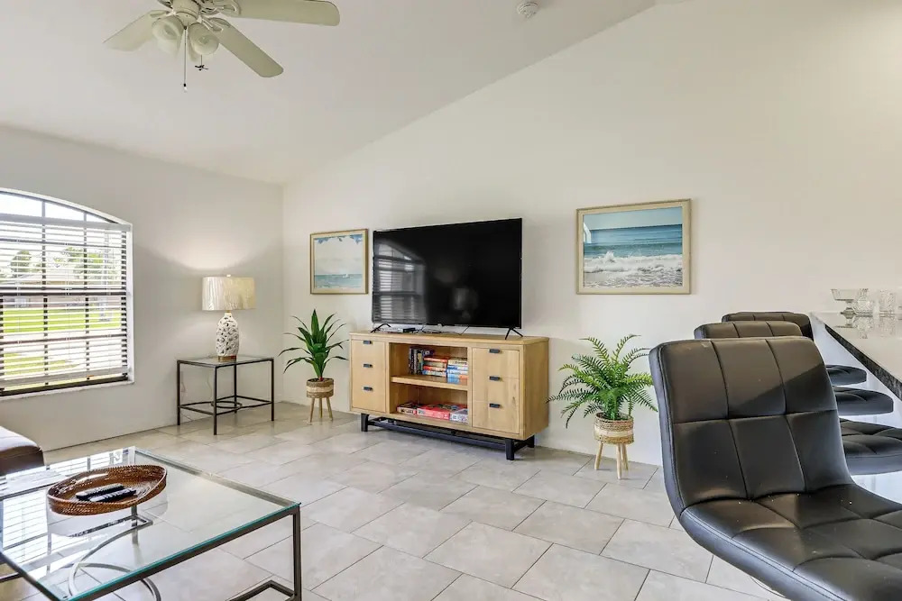 Near 5 Golf Courses: Rotonda West Home w Pool