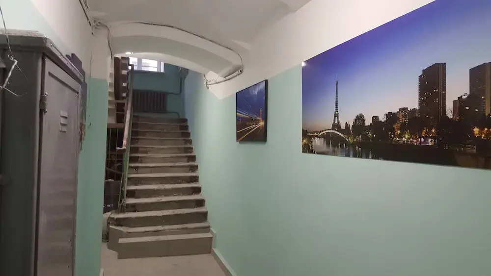 Отель Eleoni