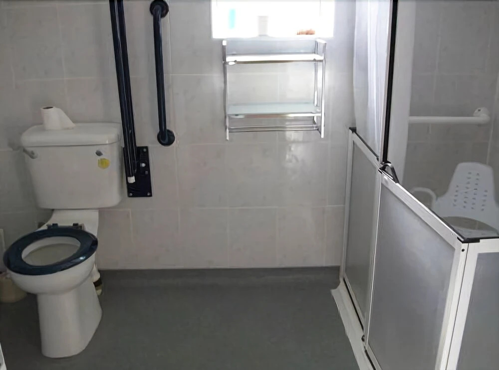 Clarendon Lodge - accommodation only