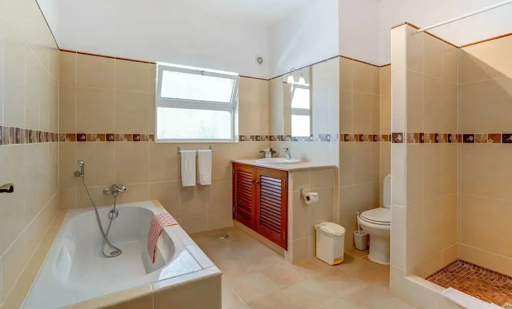 Villa Montenegro - Superbly Located Family Vila