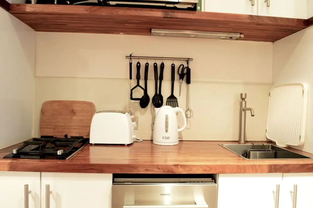 1 Bedroom Apartment With Terrace on Warren Street