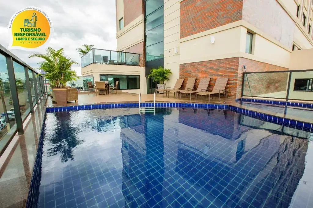 Golden Plaza Hotel by Easy Class