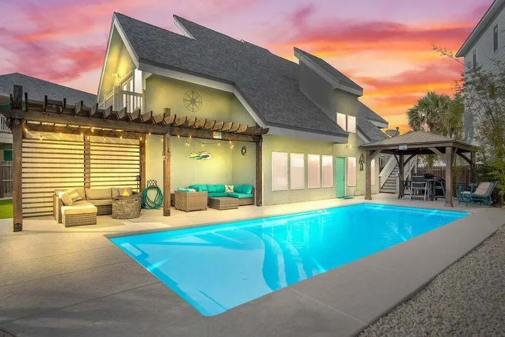 Aqua Dreams - Pet Friendly! Heated Private Pool!