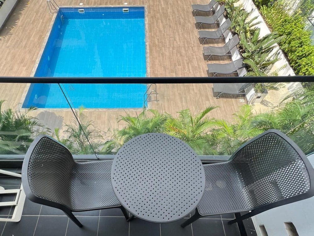 Royal Luxury Apartments at Embassy Gardens