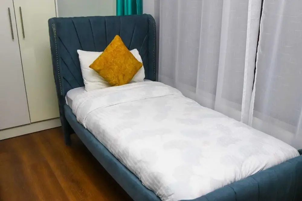 Lux suites Rosewood Park Apartments