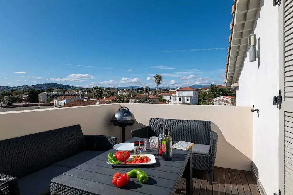 Top Floor, Nest in Mandara Beach - Cote dAzur