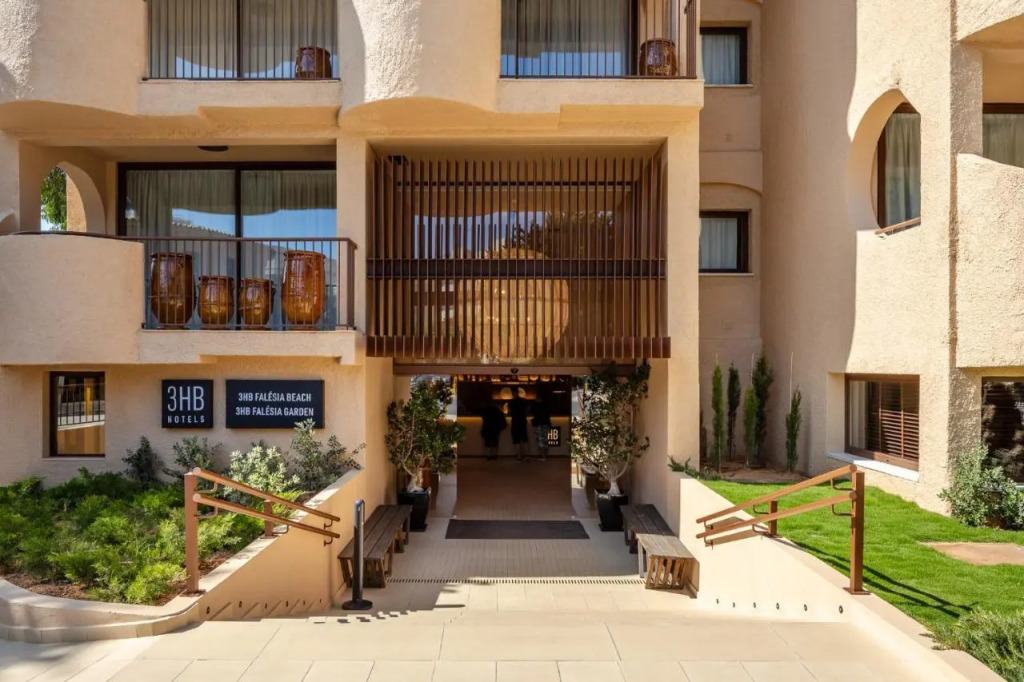 3HB Falesia Beach