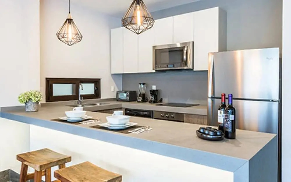 Bright Full Furnished 2 Bedrooms Waiting For You