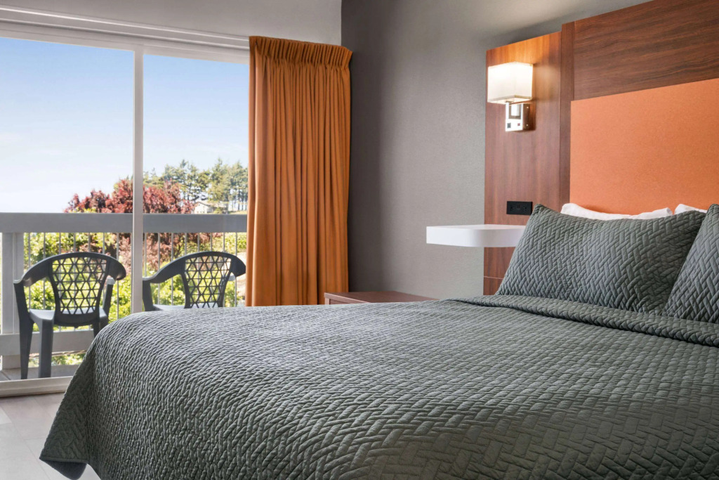 Travelodge by Wyndham Depoe Bay