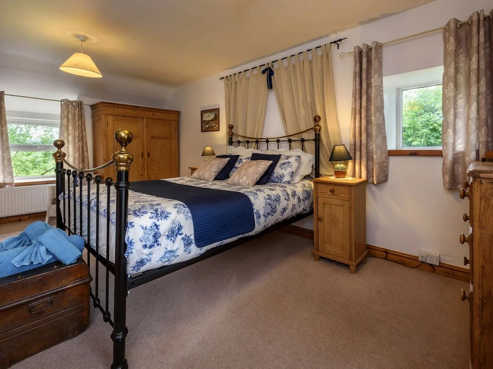 Charming holiday home in Aberdaron with Private Garden