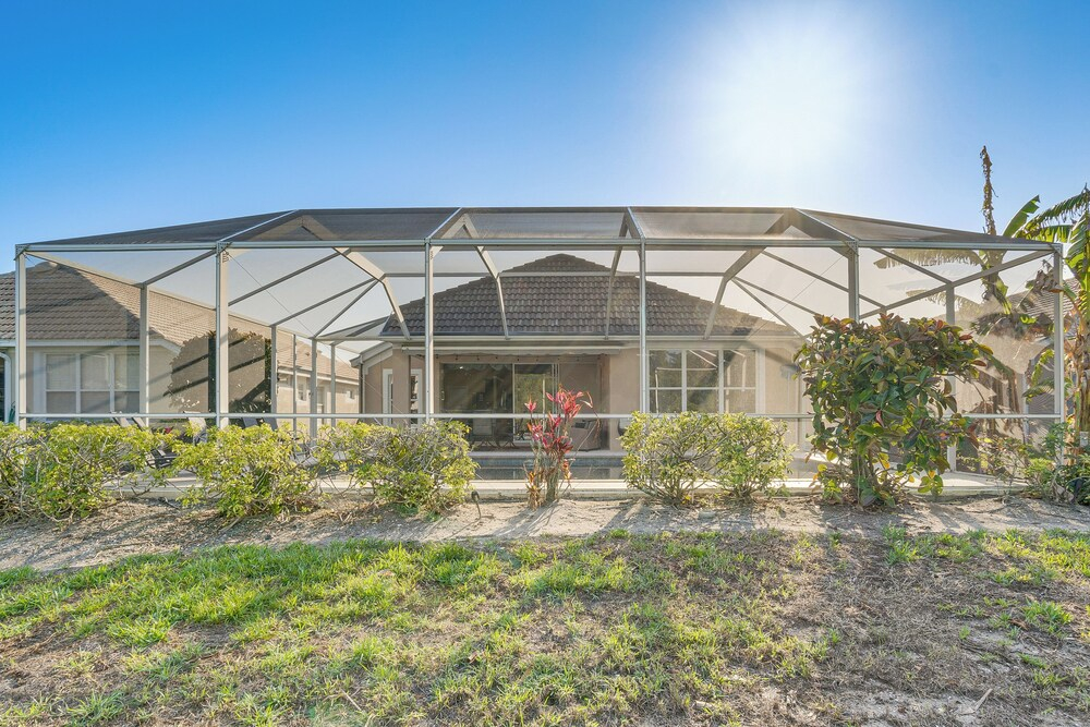 Quiet Golfer's Home 9 Mi to Beaches & Dtwn Venice!
