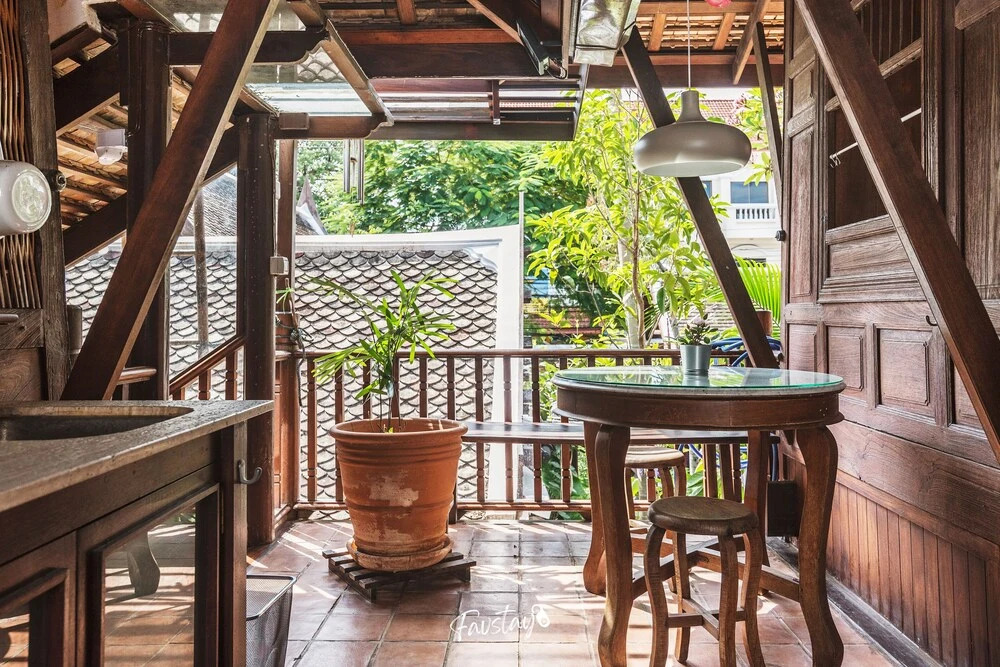 Baan Mahabhirom by Favstay