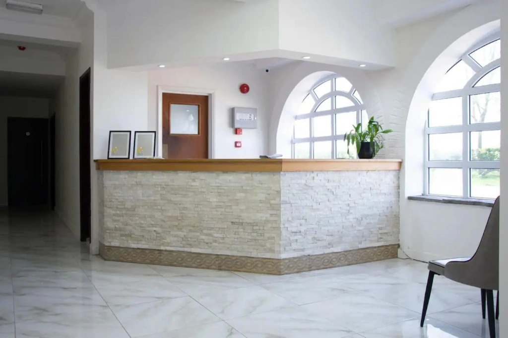 OYO Belvoir Hotel