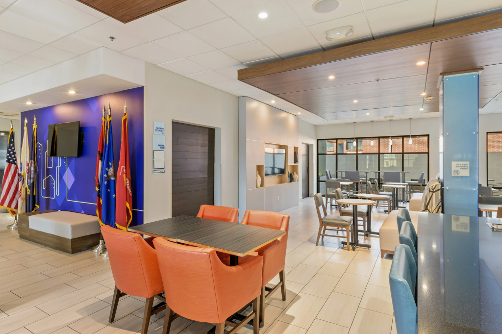 Holiday Inn Express & Suites White Hall by IHG