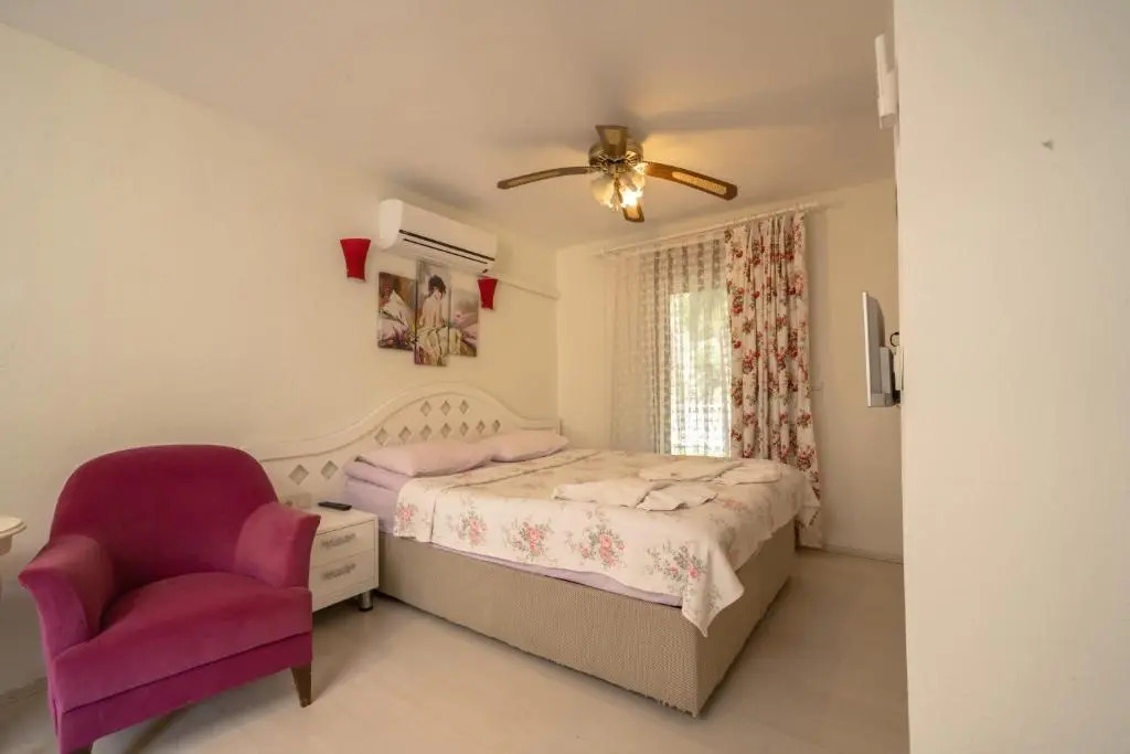Zümrüt Çıralı Boutique Hotel