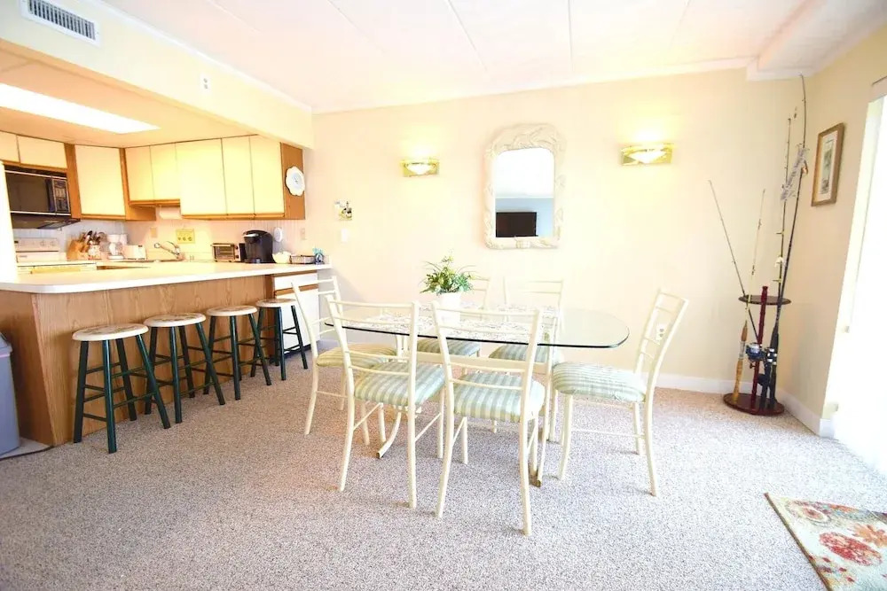 Harbour Island 302l 2 Bedroom Condo