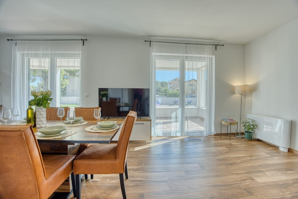 Apartments Labar