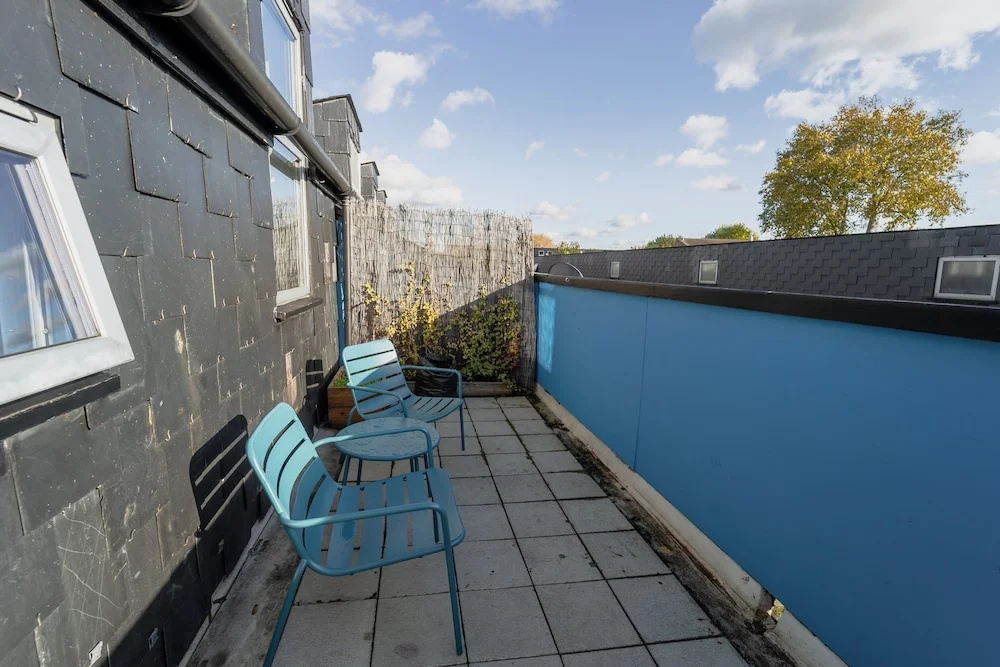 Modern 1 Bedroom Flat With Balcony Off Brixton Road