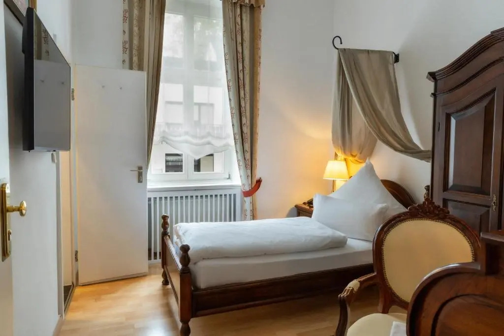 Hotel Weisses Haus