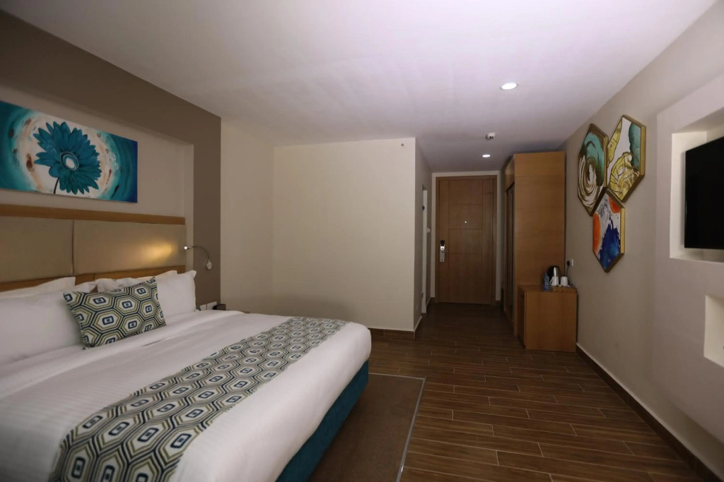 Отель PrideInn Plaza Nairobi Airport
