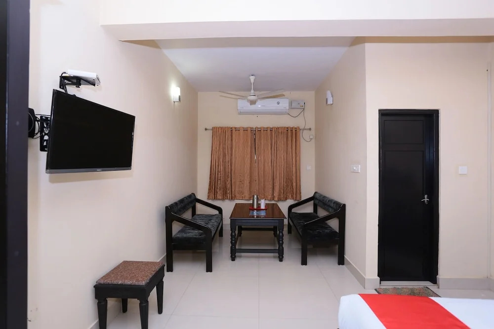 Rock Rose By OYO Rooms