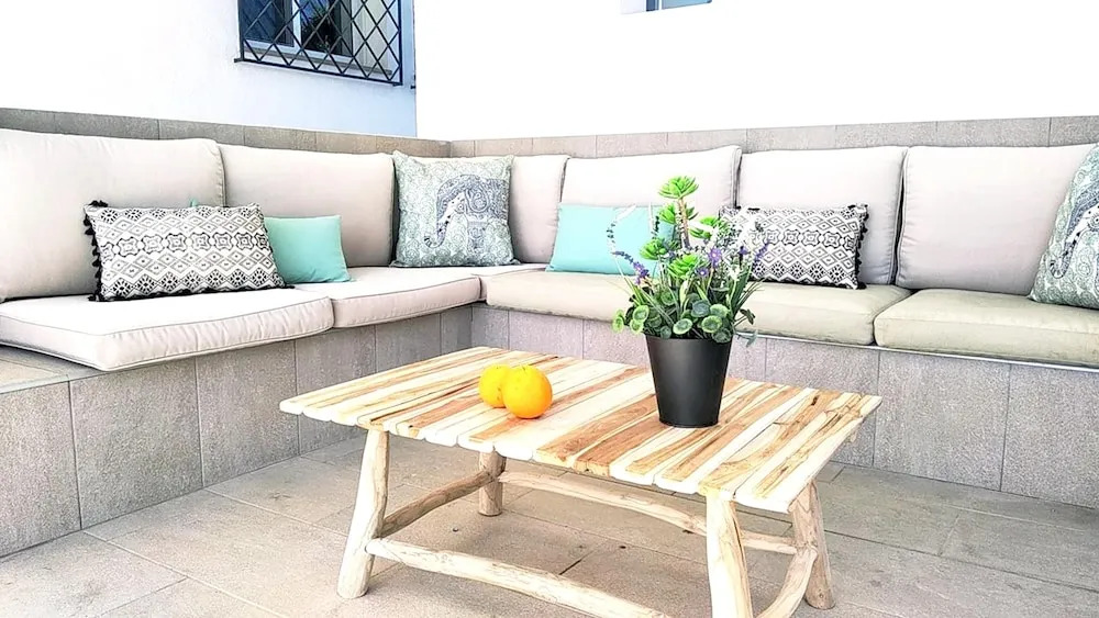 House With 7 Bedrooms in Estói, With Wonderful sea View, Shared Pool, Enclosed Garden - 18 km From the Beach