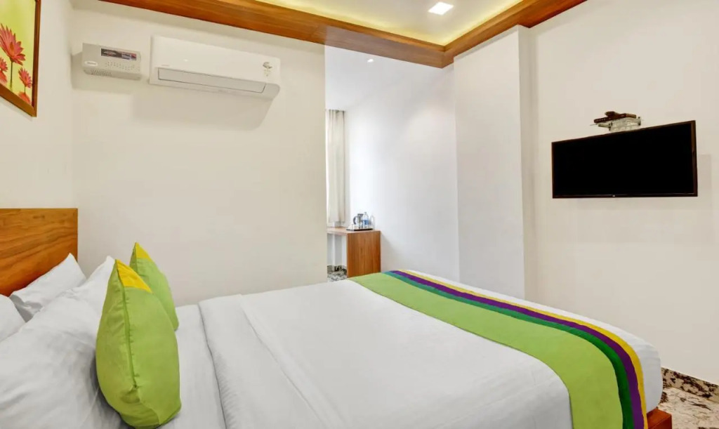 Itsy Hotels ShreyS Inn Mallandur Road