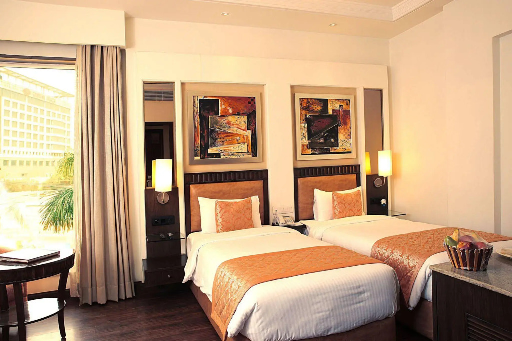 Inde Hotel Signature Tower