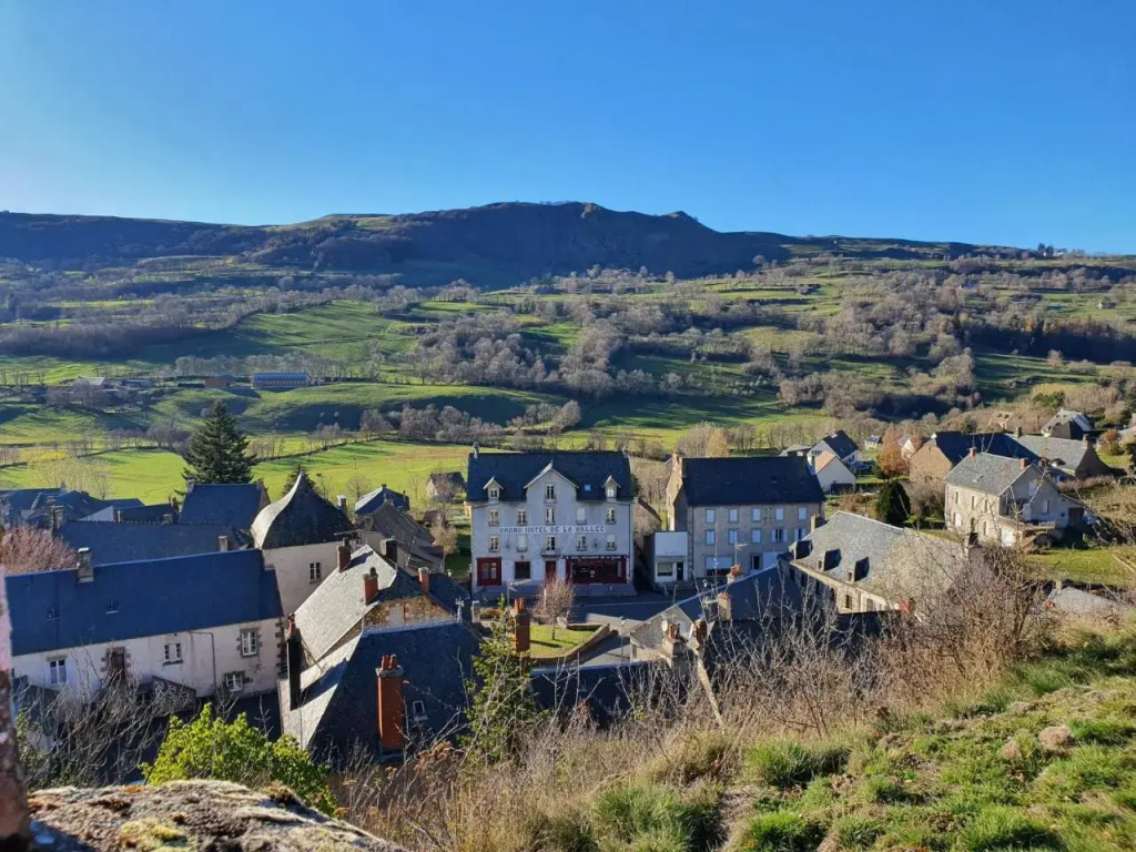 Le grand hôte l de la vallée