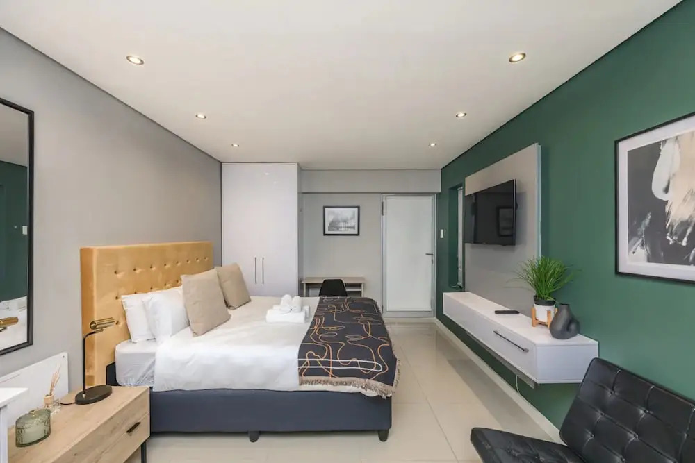 Stylish and Modern Studio in the Beachfront