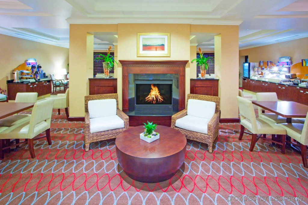 City Express by Marriott Washington, DC Northeast