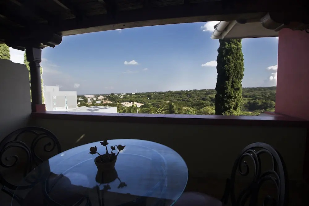 Los Altos Apartments & Studios
