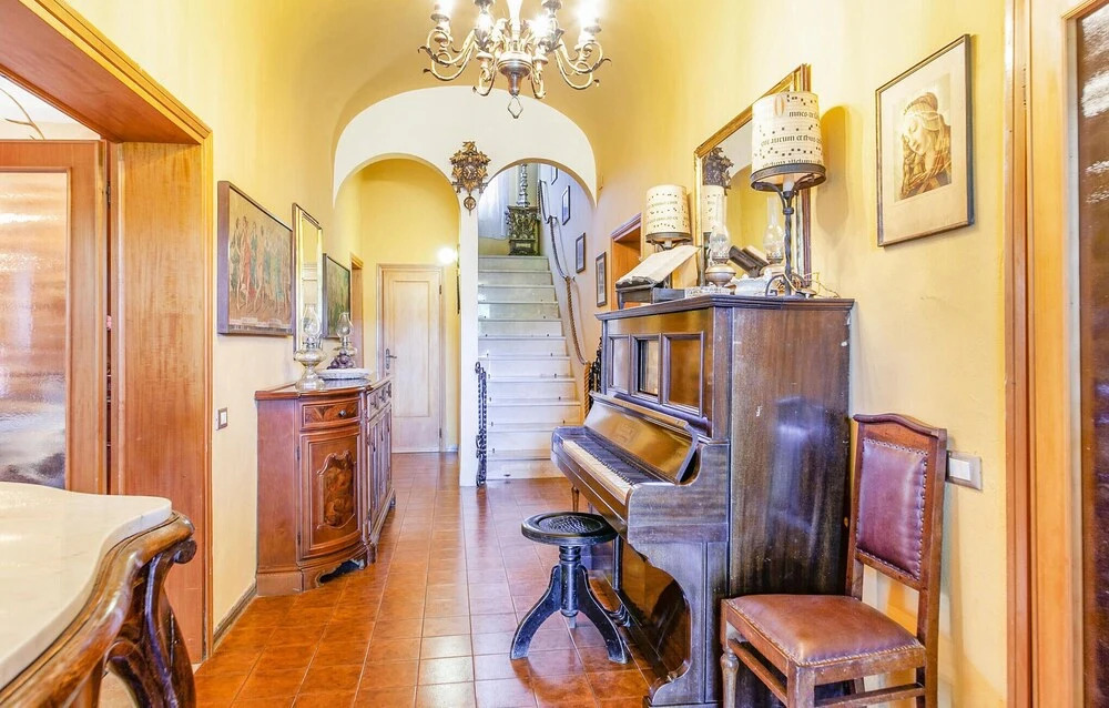 Awesome Home in Crespina PI With 6 Bedrooms, Sauna and Private Swimming Pool