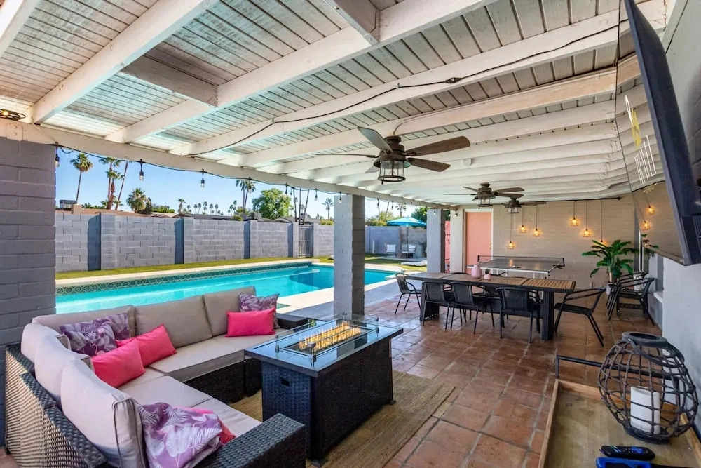 NEW - The Desert Bloomhouse With Heated Pool