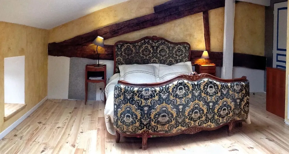 Chez Ghislaine à lOustal