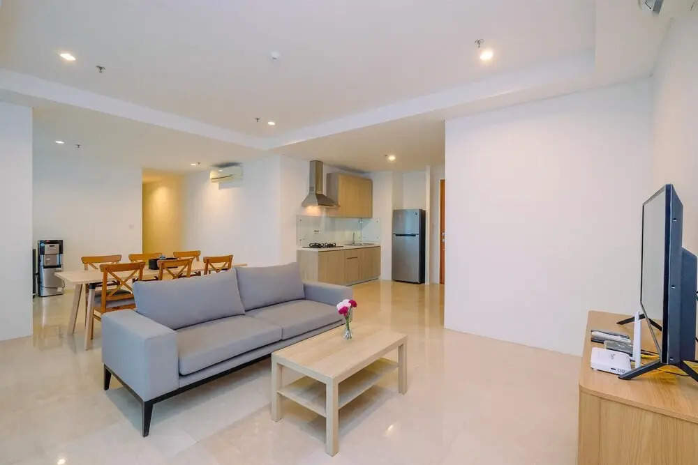 Spacious and Nice 3BR Apartment at Veranda Residence Puri