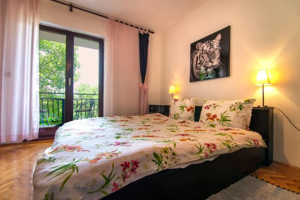 Apartments Mare