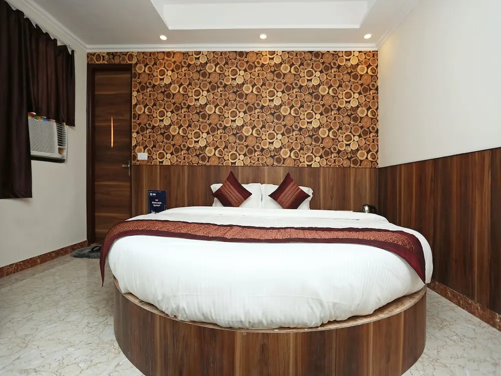 FabHotel Aerostay Inn