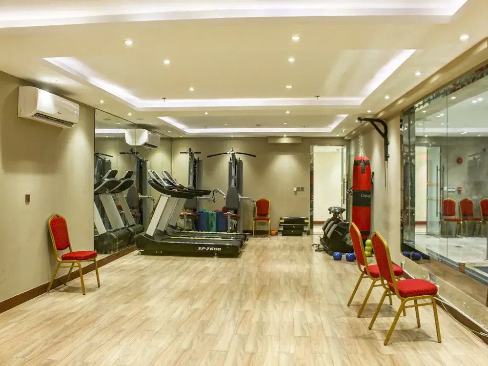 Capital O 581 Goldish Hotel
