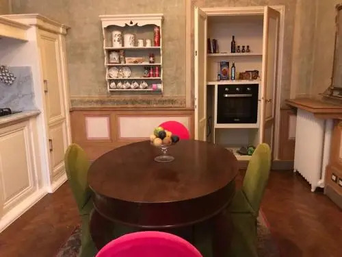 Luxury Apartments by Palazzo Portinari Salviati
