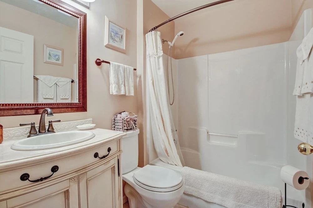Athens Family Friendly Pool Home 1506