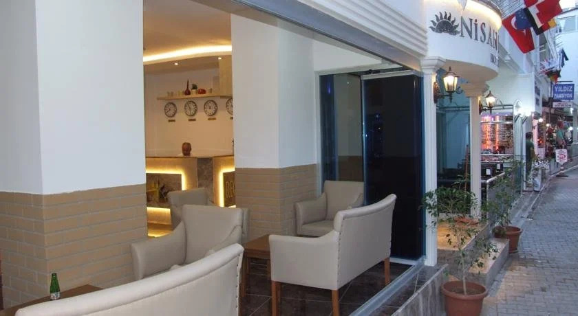 Nisan Hill Hotel